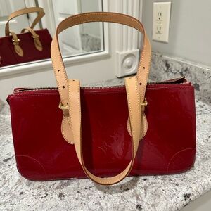 Never used LV Rosewood Avenue Monogram Red Vernis Patent Leather Shoulder Bag